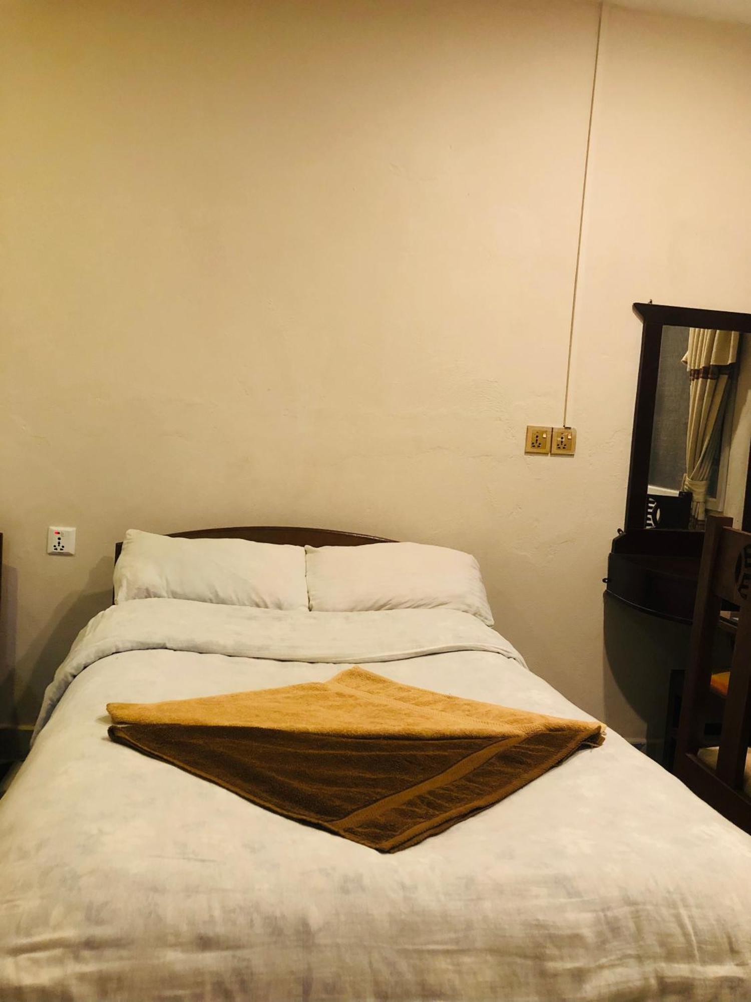 Into The Wild Pokhara Villa Kaski Ngoại thất bức ảnh