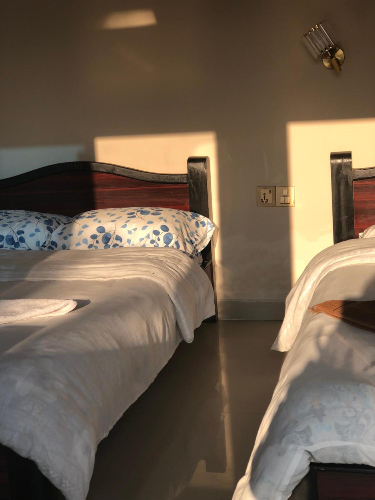 Into The Wild Pokhara Villa Kaski Ngoại thất bức ảnh